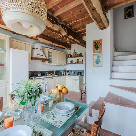 In Tuscany With Stunning Valley Views * San Gennaro (Lucca)