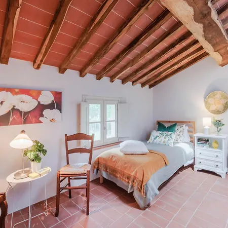 In Tuscany With Stunning Valley Views Casa de Férias