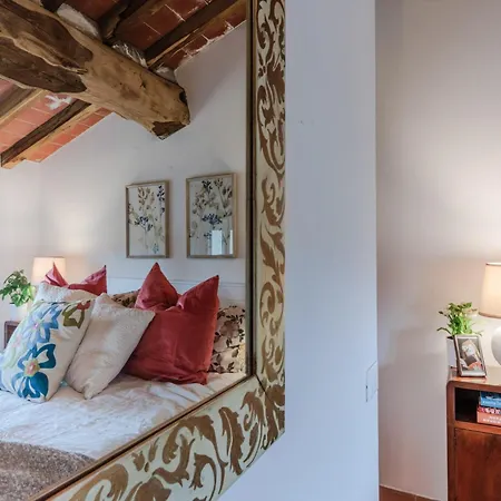 In Tuscany With Stunning Valley Views Casa de Férias