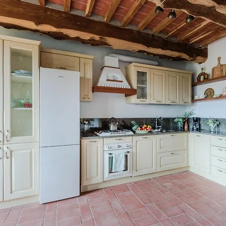 Casa de Férias In Tuscany With Stunning Valley Views San Gennaro (Lucca)